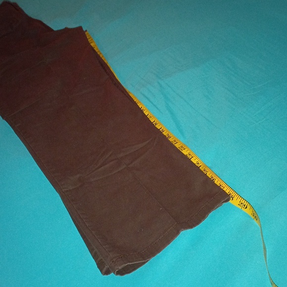 Gloria Vanderbilt - Picture 8 of 9